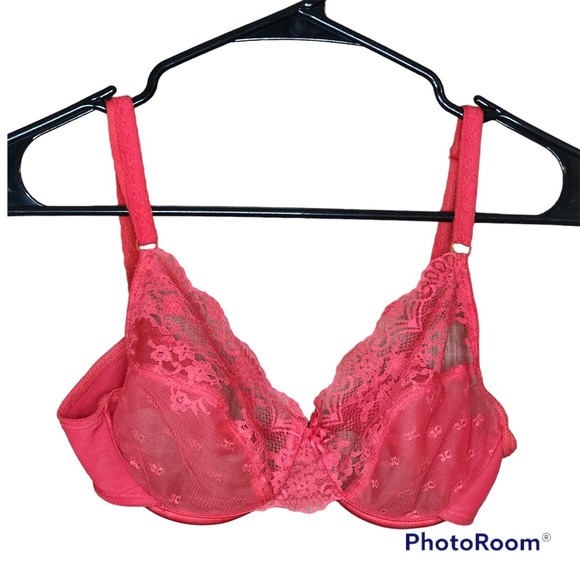 Vintage Vanity Fair Woman’s Red Lace Unlined Sexy Balconette Bra Size 32C - Picture 1 of 6